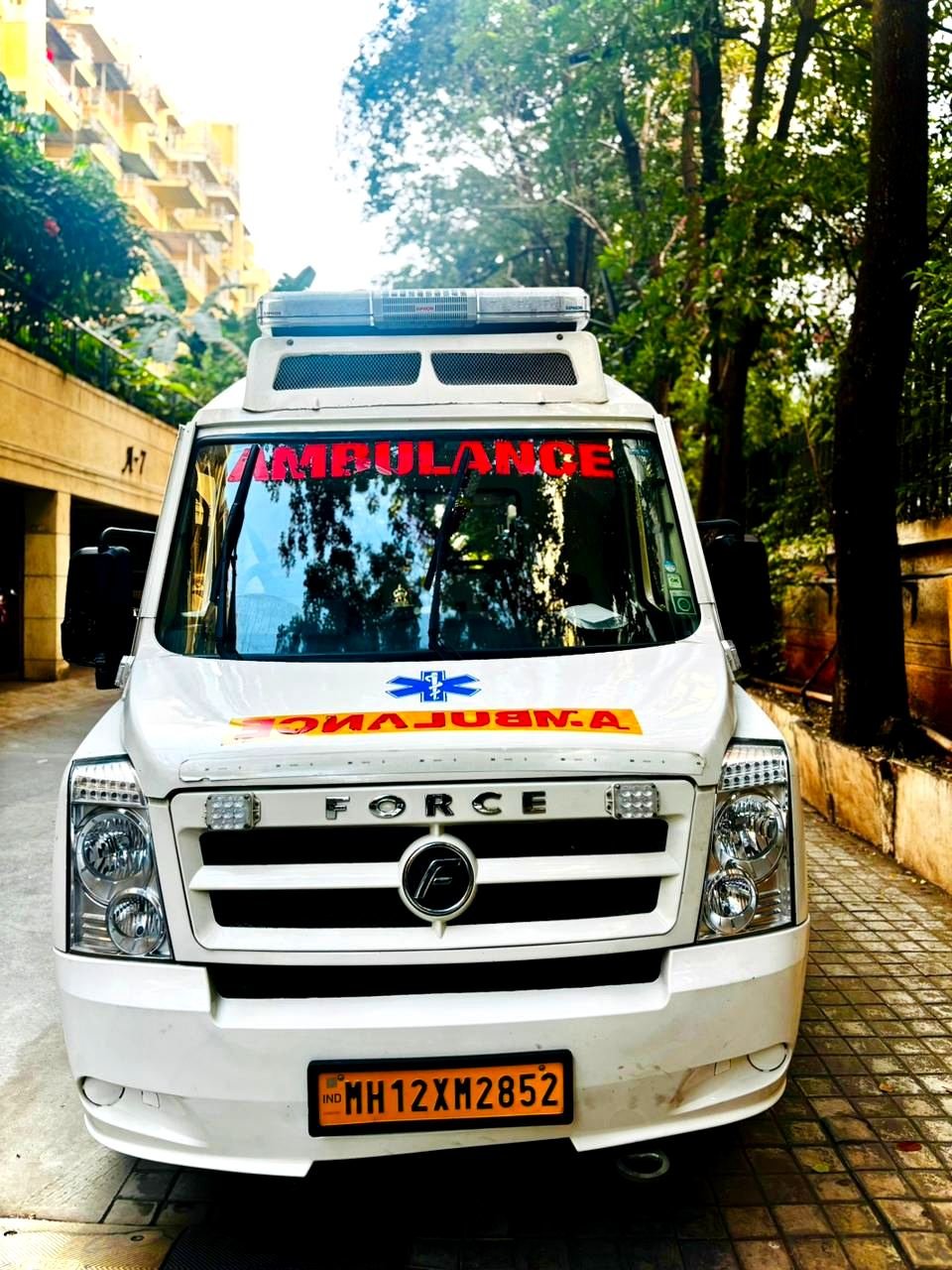 Event standby ambulance vehicle